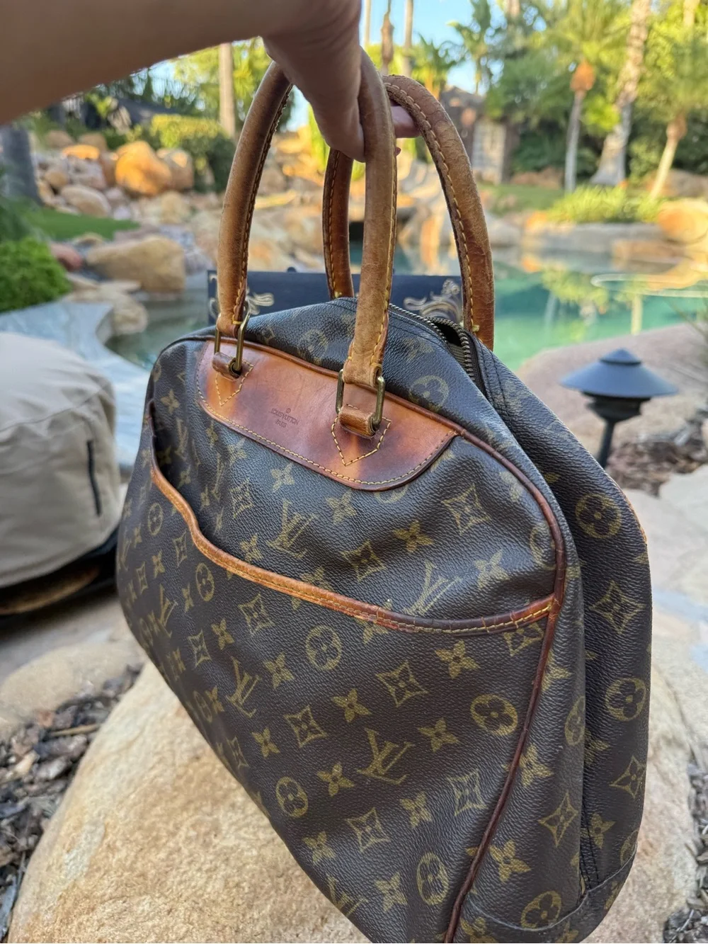 Louis Vuitton vintage Brown toiletry travel  Deauville bag with Vachetta trim